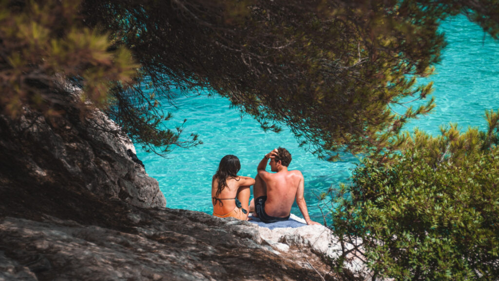 Évasion sur les îles de Lérins : escapade entre Sainte-Marguerite et Saint-Honorat au large de cannes